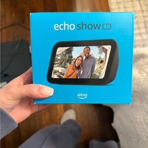 Amazon Echo Show 5 Smart Display - Black